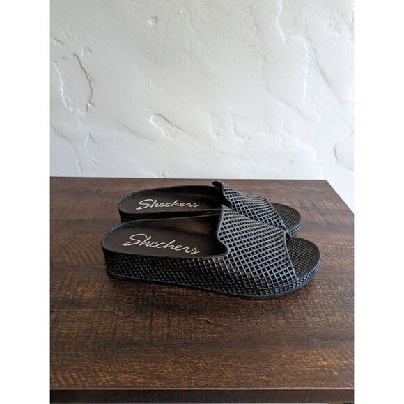 Skechers Plastic Black Waffle Design Open Toe Wedge Sandals Shoes - Size 10 - Picture 1 of 7